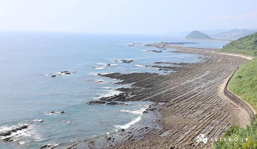 火山造就的奇岩海岸