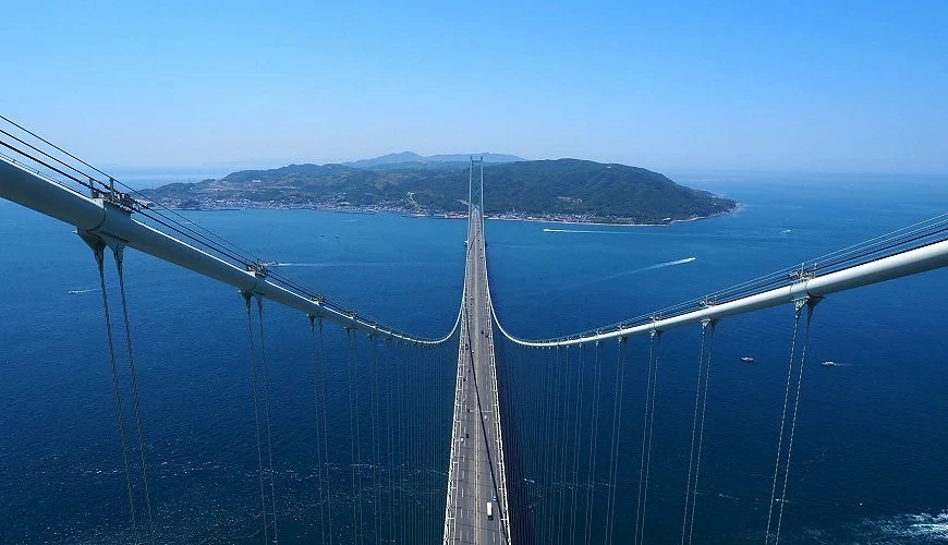 明石海峡大橋塔頂眺望的景色