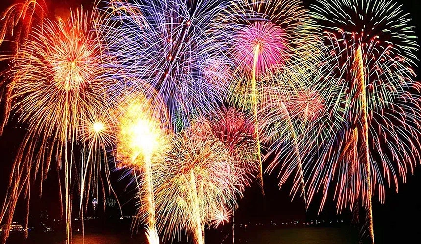秋季必體驗淡路島祭典-花火大會。