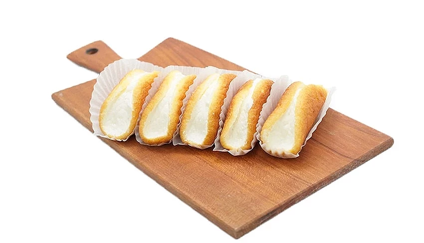 SHIROYA 小倉店的奶油小蛋糕