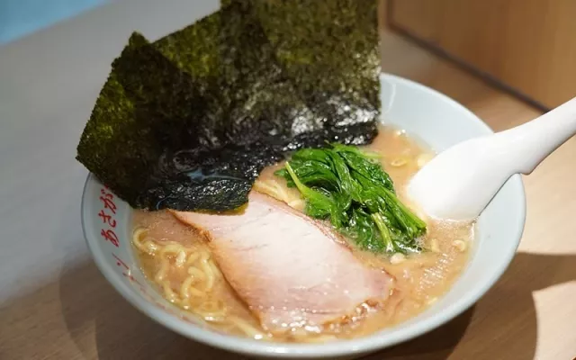 上野豚骨拉麵推薦Yokohama Ramen Asagaya：全年無休營業至凌晨3點，車站走3分