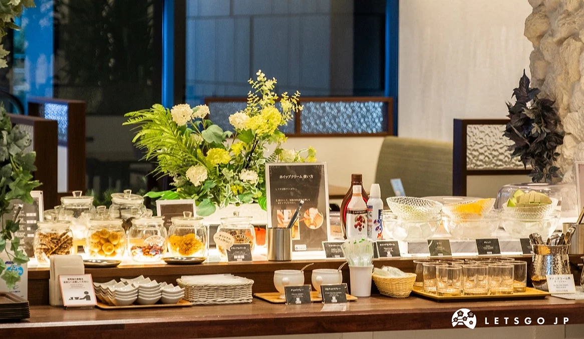 「Oasis Café & Lounge」供應輕食飲料、自製甜點、麵包與小點心