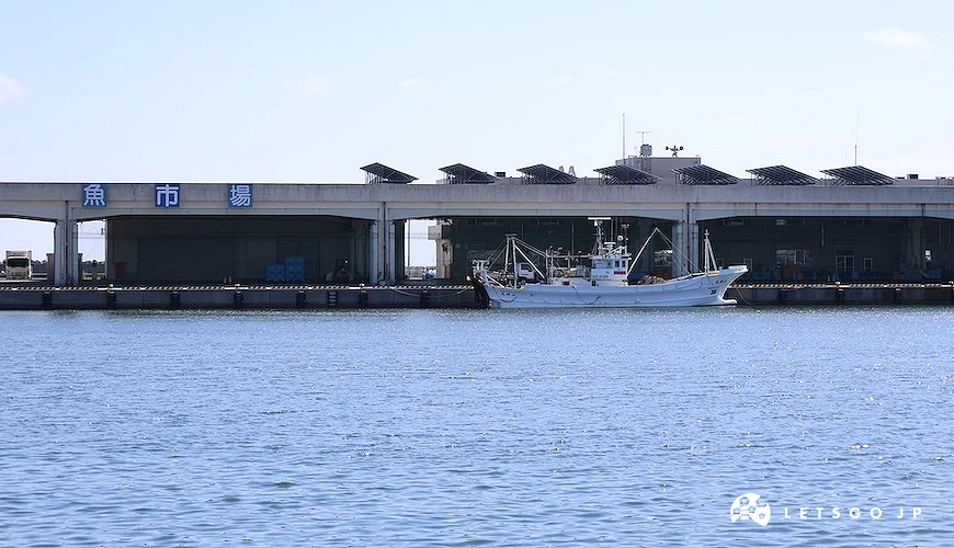 海港與漁船