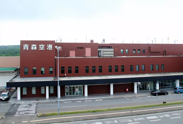 青森機場（AOJ）攻略：到青森站／弘前交通，免稅店及限定伴手禮總整理 的縮圖