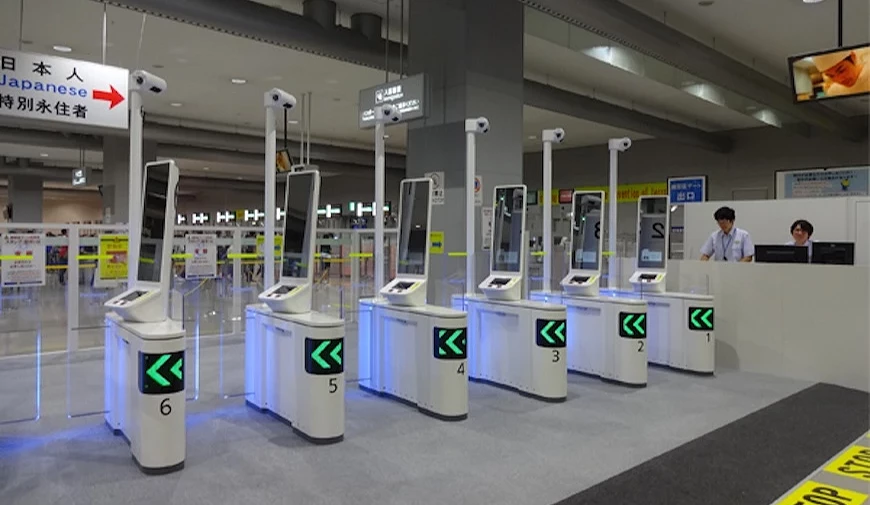 自助通關機