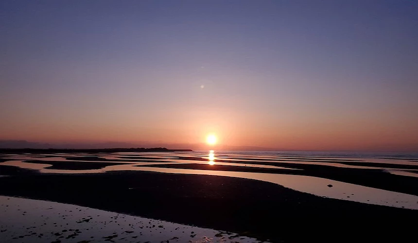 大分縣唯一能看見夕陽落入水平線的海岸