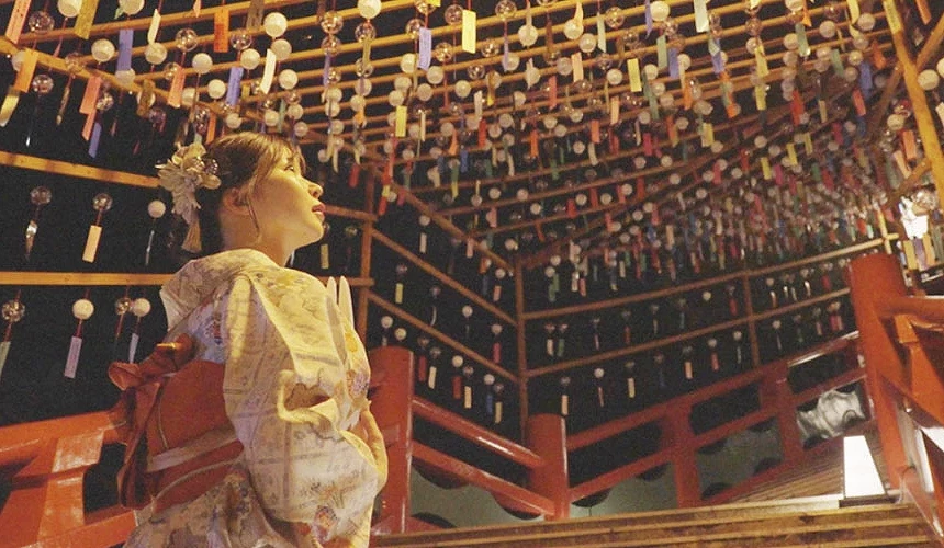 穿著和服體驗「夜行狐狸婚禮」提供:祐德稻荷神社