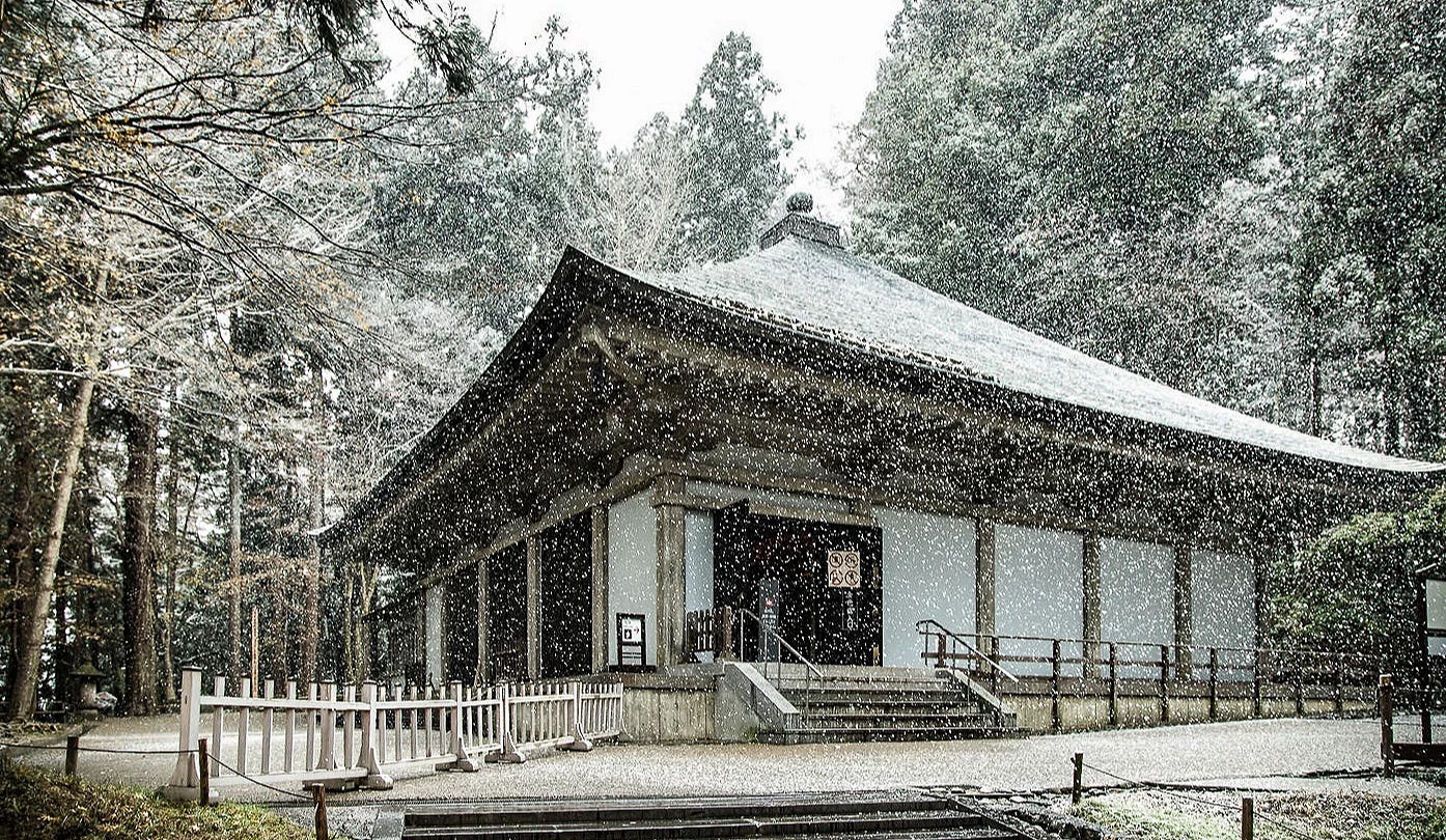 金色堂與飄雪
