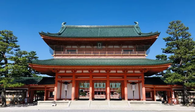 平安神宮攻略：御守與門票、交通及開放時間，賞櫻花與楓葉必到神苑