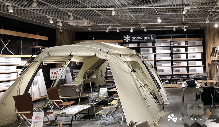 snowpeak帳棚展示區