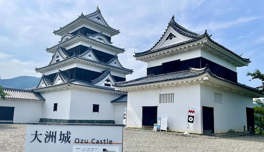 大州城首座四層四階的木造復原天守