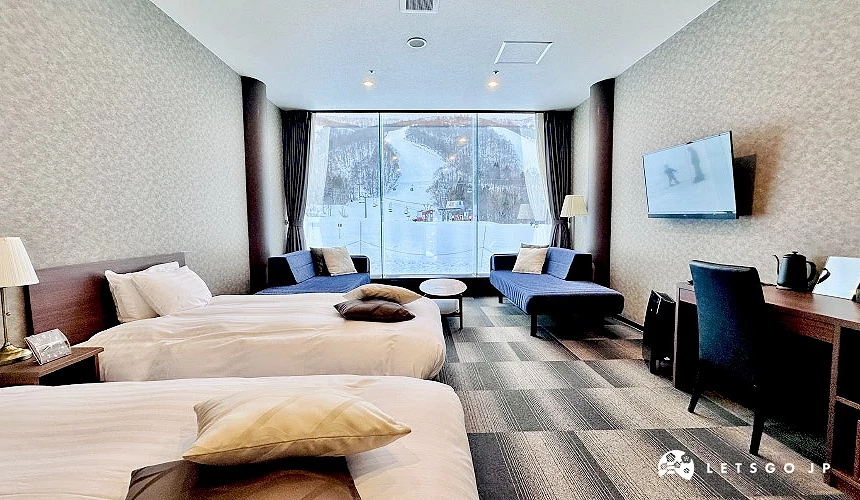 「Premium stay 豪」房型舒適又寬敞,還能直接看到滑雪道攝影:Angie