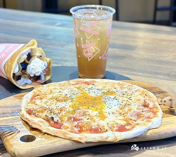 一樓咖啡廳內供應比薩、可麗餅、飲料等輕食攝影:Angie