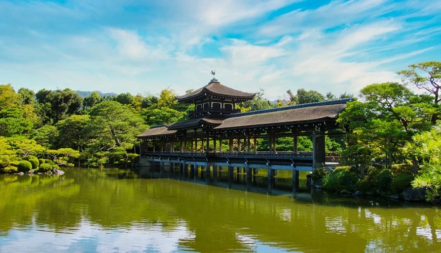 平安神宮神苑的泰平閣