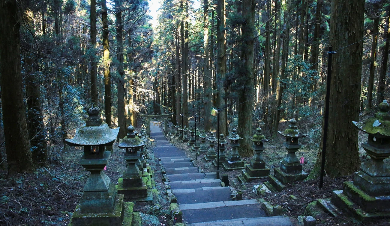 上色見熊野座神社石階與參道