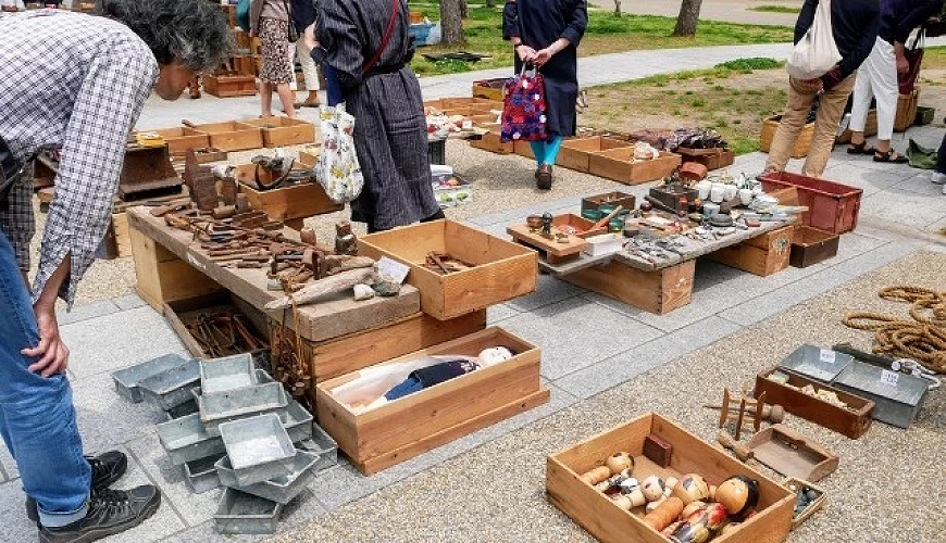 平安蚤の市的攤販