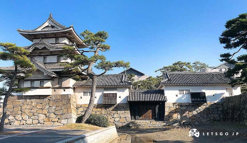 高松城跡留下的水手城門、月見櫓