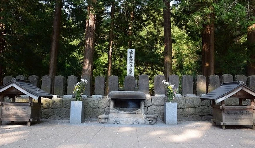 【飯盛山】白虎隊十九士之墓