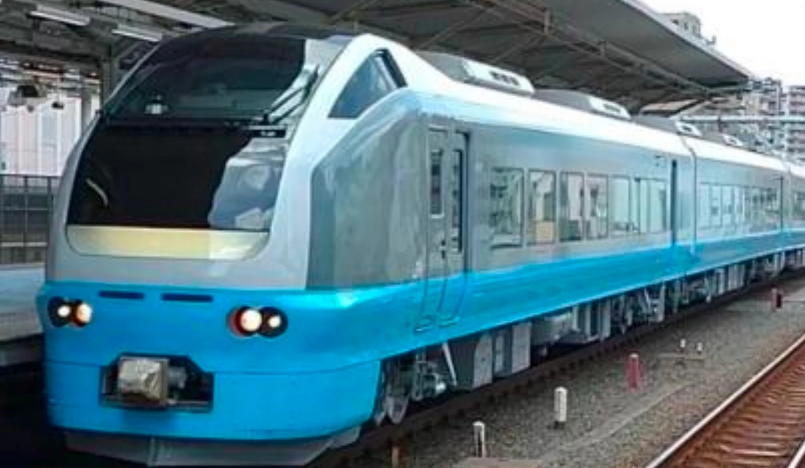 前往福島的特急電車「あづま」