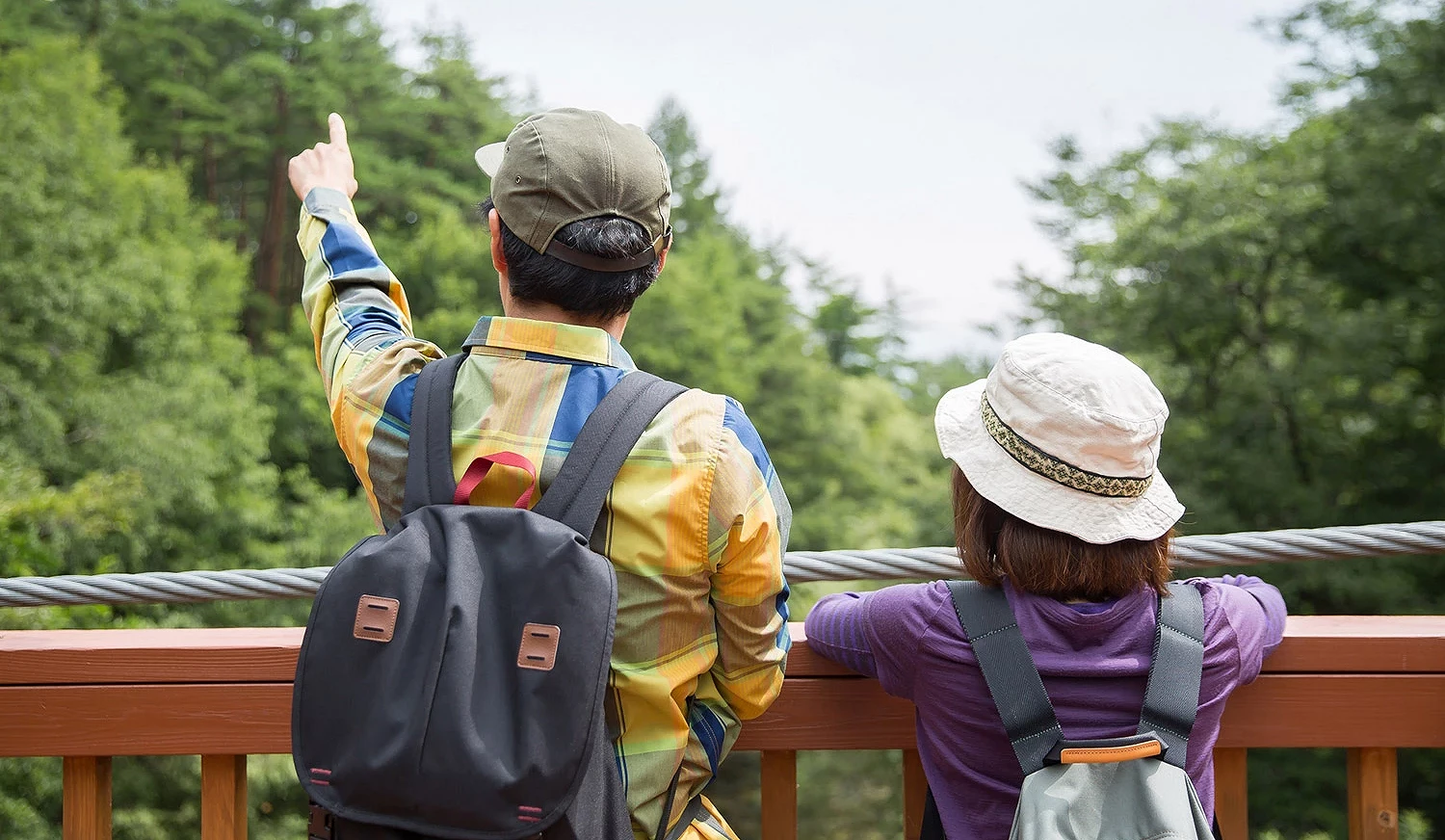 登山不單獨行動