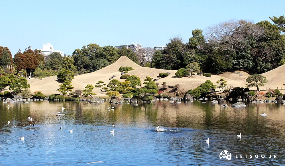 水前寺成趣園的水池