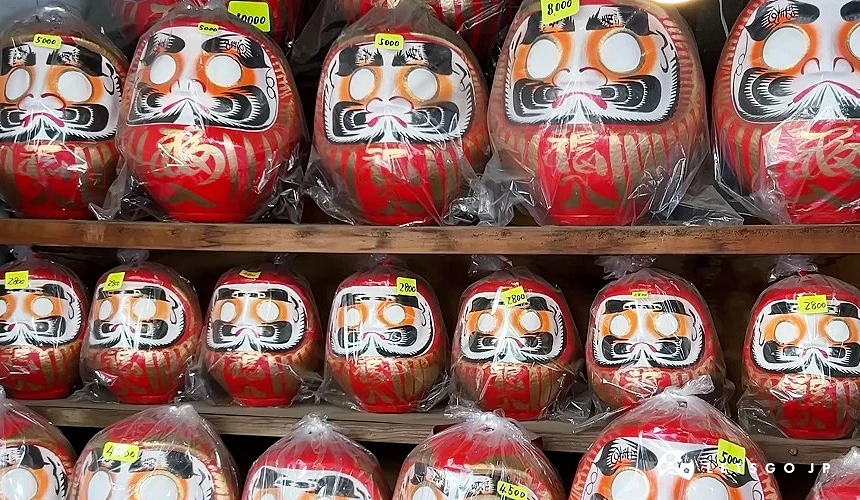 販售達摩的商店