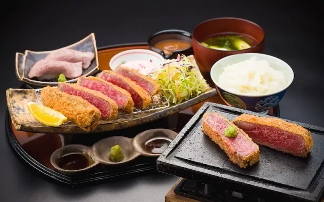 清真和牛牛排推「HALAL WAGYU GYUKATSU SHINJUKU-TEI」梅田炸牛排必吃