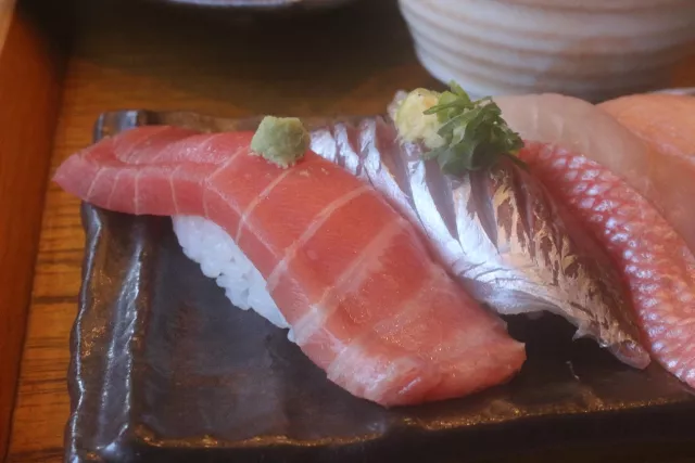 「伊豆太郎」海鮮每日從伊東港直送！內用或外帶都方便，靜岡壽司推薦這家 的縮圖