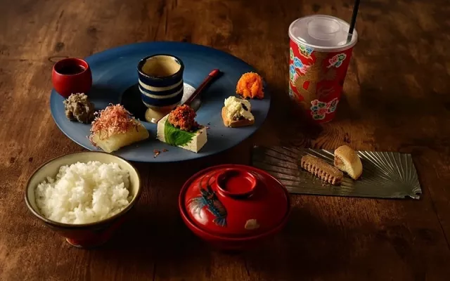 「Tonkatsu YAMASHiRO」沖繩炸豬排google享4.4分評價，首里站走路2分鐘