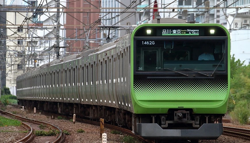 JR山手線E235系電車