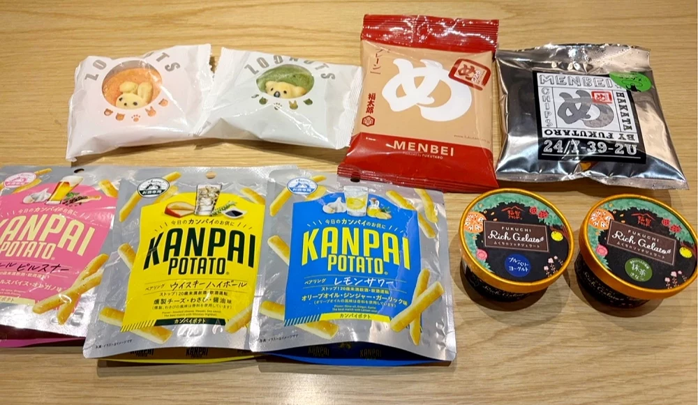 大廳櫃檯旁有售具福岡特色的豐富甜點