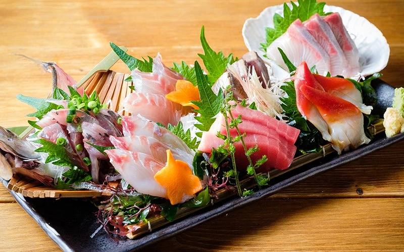 日本新橋魚バカ一代本店刺身拼盤