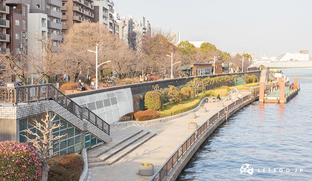 隅田川隅田公園和船舶停靠處