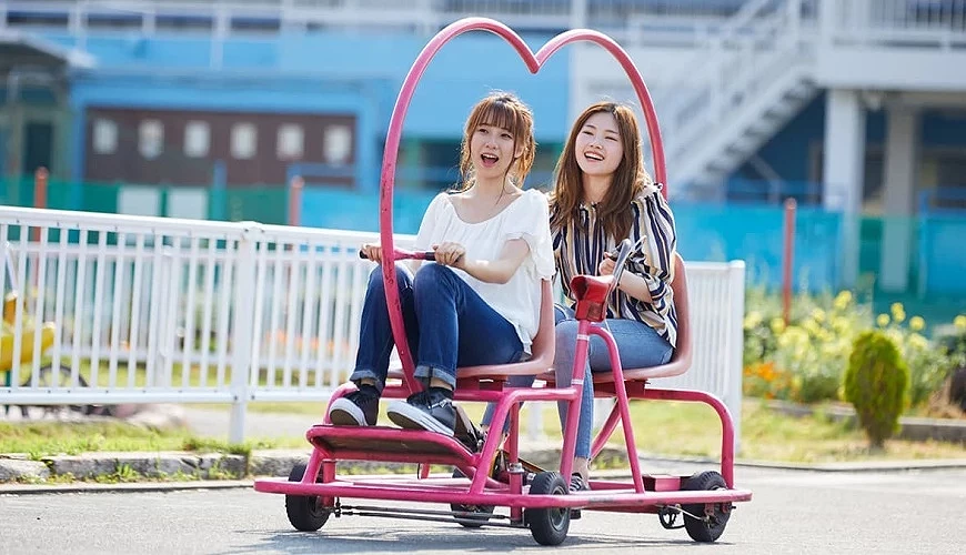 可以騎乘各種特殊造型腳踏車和車輛的關西單車運動中心
