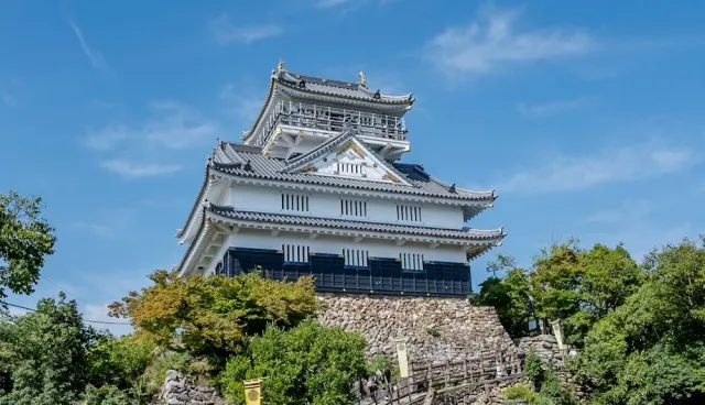 岐阜城攻略：交通與門票資訊、金華山纜車、半日行程與賞夜景指南