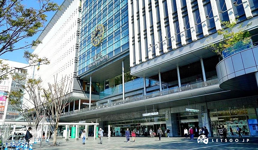 車站大樓前的廣場