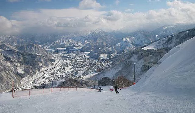 日本新潟滑雪場「GALA湯澤」!
