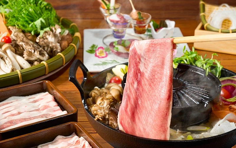 日本鎌倉燒肉出汁燒肉兜的和牛涮涮鍋薄切和牛