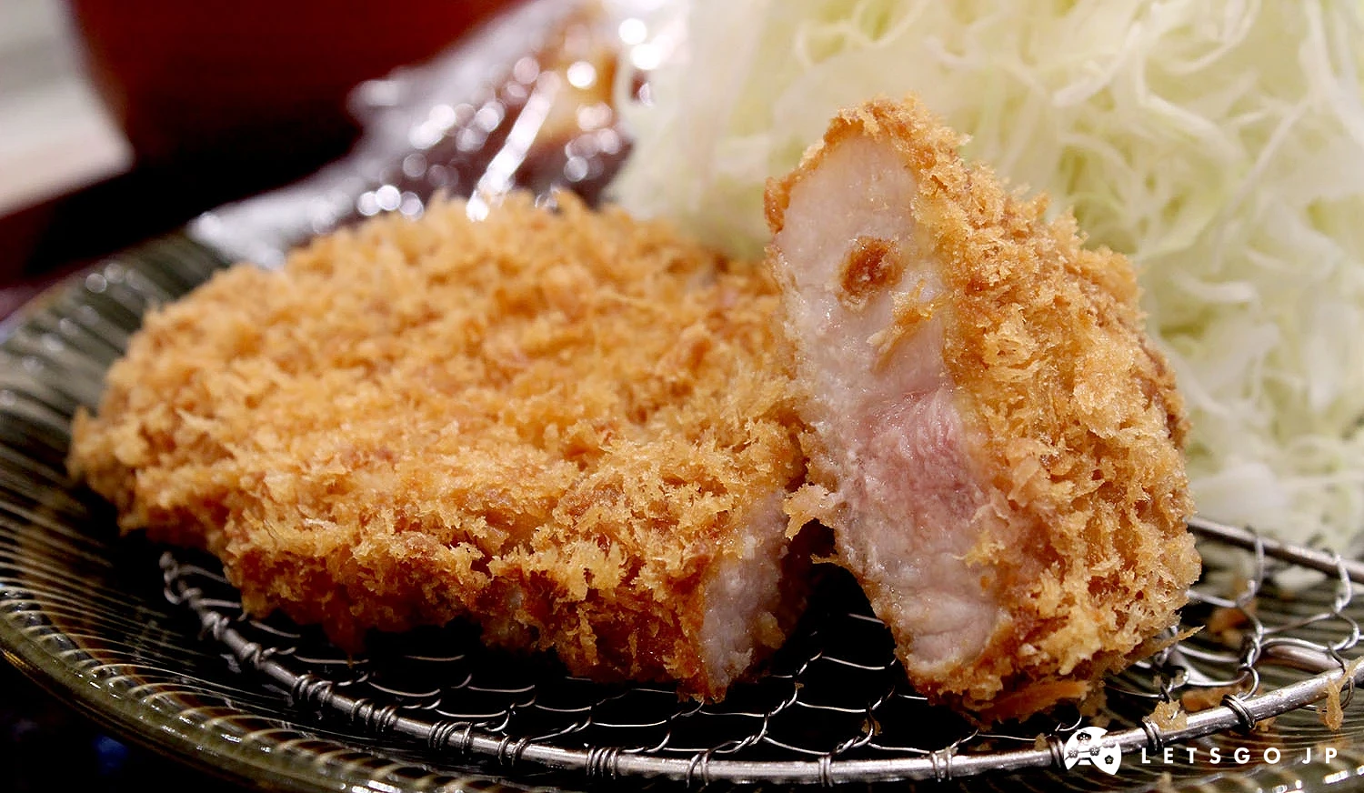 里肌炸豬排剖面特寫