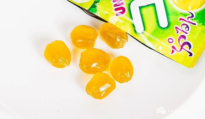 黃色的圓球狀軟糖