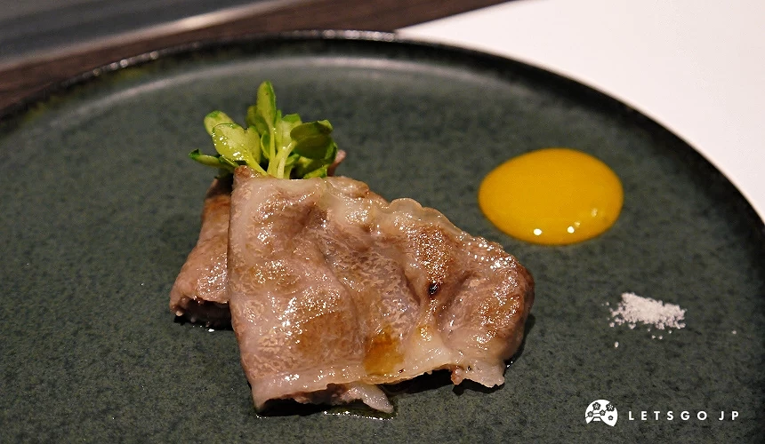 美味無比的黑毛和牛肋眼薄片肉卷
