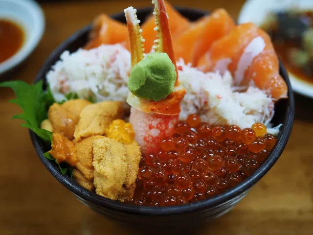 小樽美食必吃海鮮、帝王蟹與成吉思汗！午晚餐與甜點推薦餐廳17選