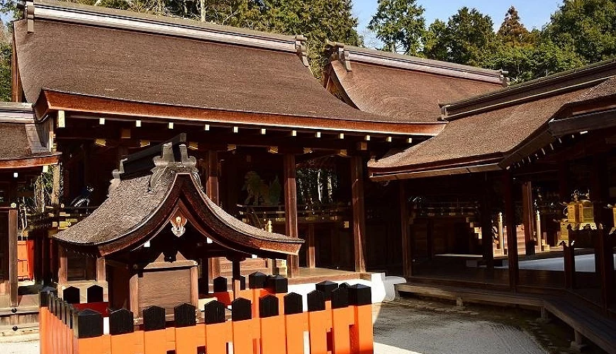 國寶本殿・權殿