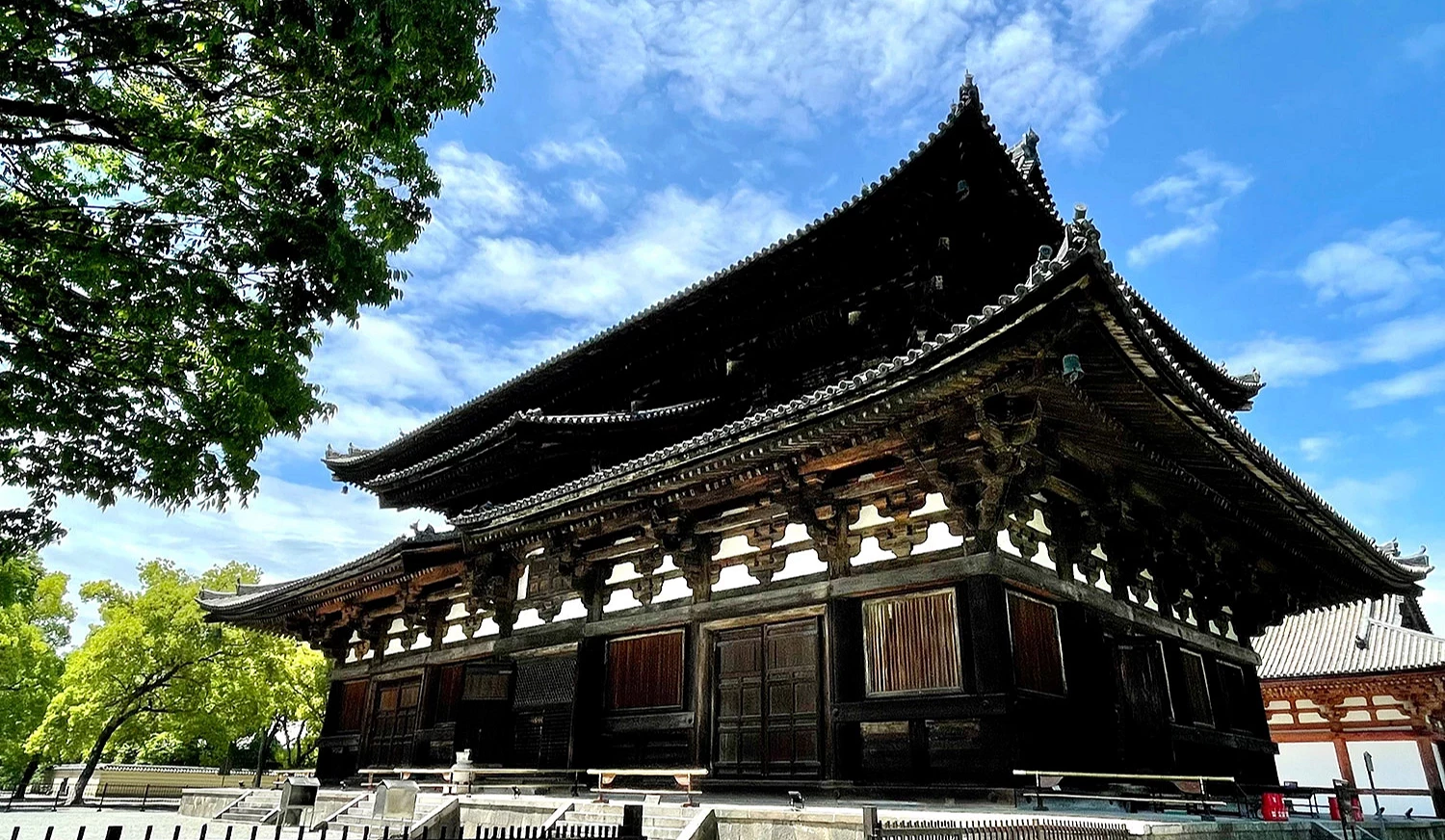 京都東寺的金堂
