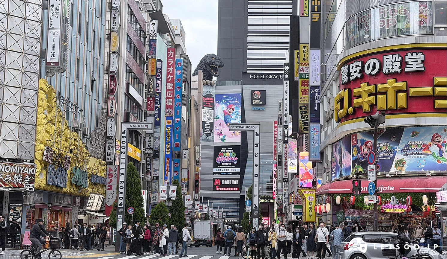 新宿歌舞伎町街景