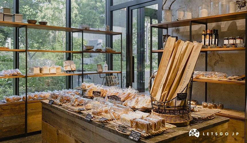 東京三井花園飯店神宮外苑東京普米爾飯店內的麵包工坊「THE GROVE BAKERY」