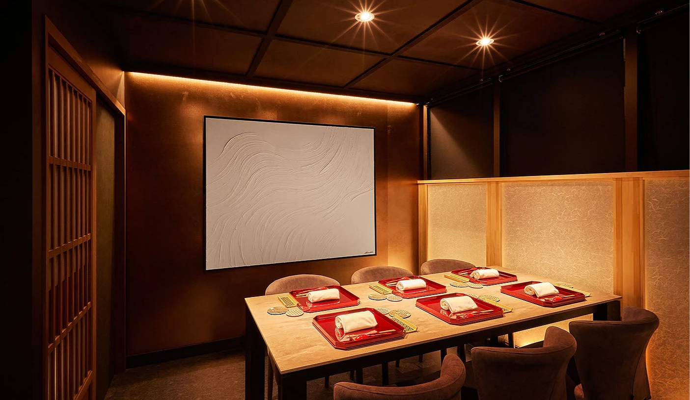 「Sushi Kensuke」的包廂座位可容納2至6人一同用餐