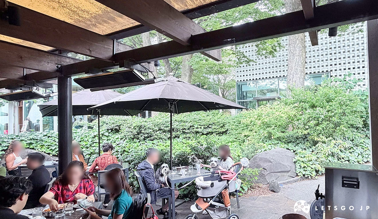 IVY PLACE的戶外用餐座位