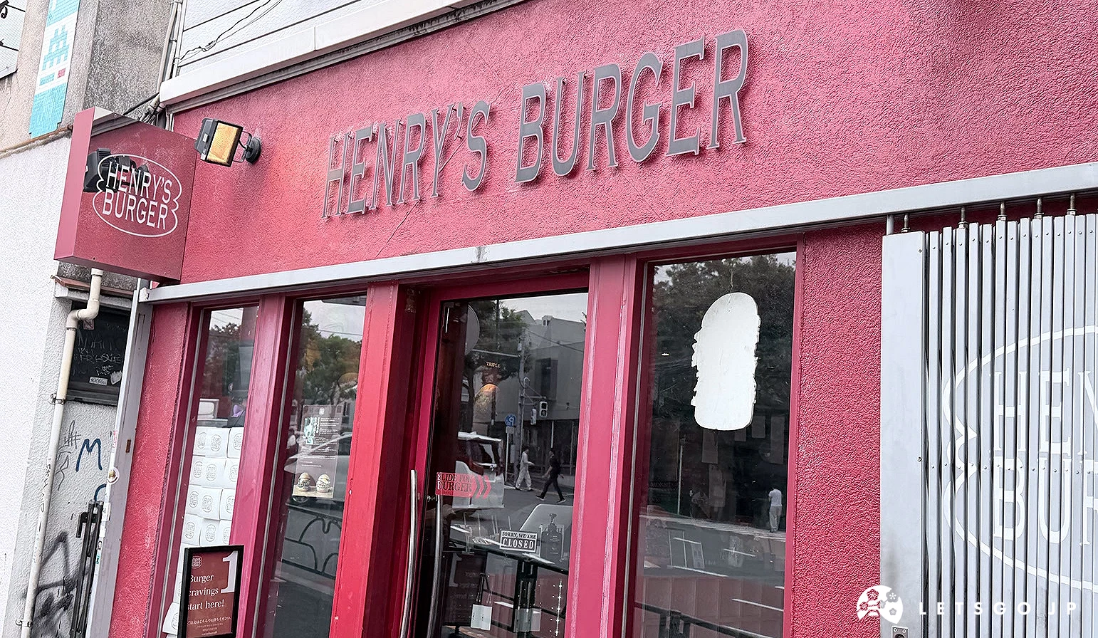 HENRY'S BURGER店鋪外觀