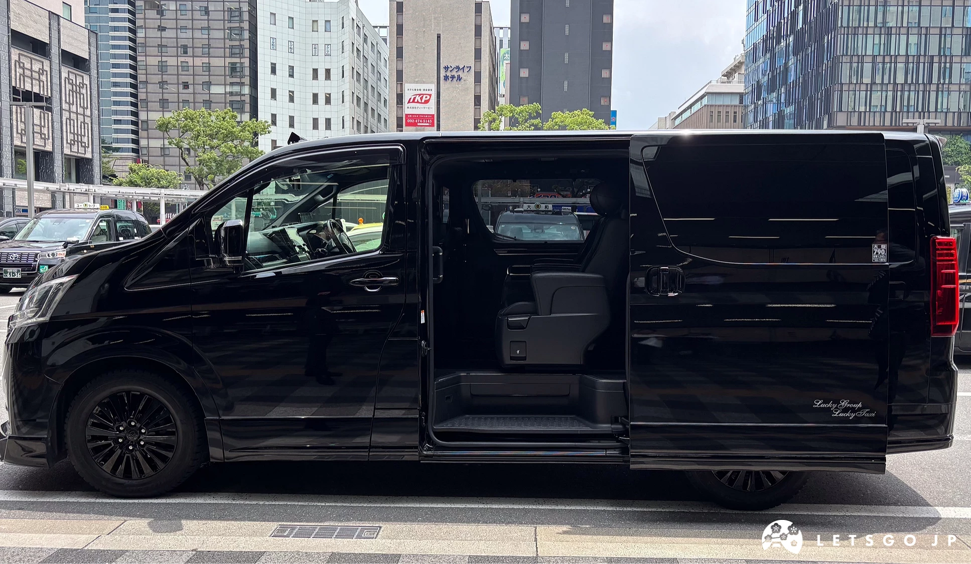 Lucky Taxi車子外觀照